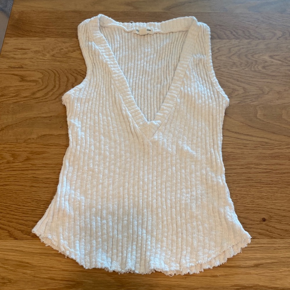 White Silence + Noise Deep V top